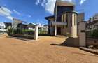 5 Bed Townhouse with En Suite in Loresho - 1