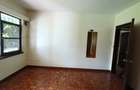 4 Bed House with En Suite in Runda - 14