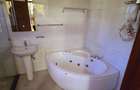 6 Bed Townhouse with En Suite at Convent Drive - 31