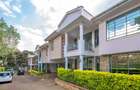 5 Bed Townhouse with En Suite in Westlands Area - 19