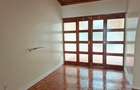 4 Bed House with En Suite at Rosslyn - 9
