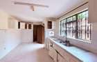 5 Bed House with En Suite in Runda - 4