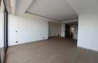 3 Bed Apartment with En Suite in Riverside - 10