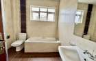 3 Bed Apartment with En Suite at School Lane. - 20