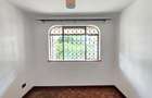 4 Bed House with En Suite in Lavington - 15
