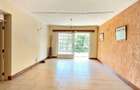 3 Bed Apartment in Riverside - 8