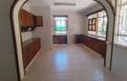 5 Bed House with En Suite in Nyari - 5