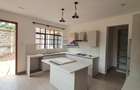 4 Bed House with En Suite in Ridgeways - 5