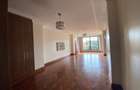 3 Bed Apartment with En Suite at Riverside - 4