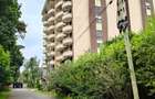 3 Bed Apartment with Swimming Pool in Riverside - 1