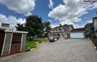 5 Bed Townhouse with En Suite in Loresho - 1
