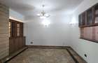 5 Bed House with En Suite in Lavington - 5