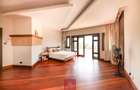5 Bed Villa with En Suite at Kabarsiran Road - 15