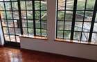 4 Bed Townhouse with En Suite at Lavington - 20