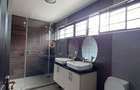 5 Bed Townhouse with En Suite in Lavington - 18
