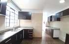 4 Bed Townhouse with En Suite at Lavington - 6