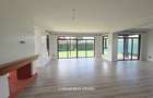 5 Bed House with Swimming Pool in Runda - 10