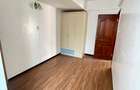 1 Bed Apartment with Gym in Kilimani - 14