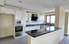 3 Bed Apartment with En Suite at Tebere Crescent - 18