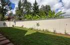 6 Bed Townhouse with En Suite in Lavington - 2
