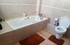 5 Bed Villa with En Suite in Lavington - 9