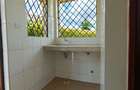 4 Bed Townhouse with En Suite in Kiambu Road - 18