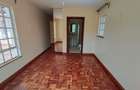 5 Bed Townhouse with En Suite at Lavington - 10