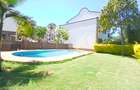 5 Bed Townhouse with En Suite at Gravelia Groove - 2