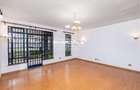 5 Bed Villa with En Suite in Lavington - 1