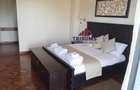 3 Bed Apartment with En Suite at Riverside - 16