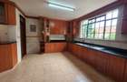 5 Bed Townhouse with En Suite at Lavington - 6