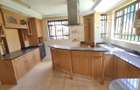 4 Bed Townhouse with En Suite in Lavington - 2