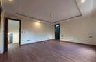 5 Bed Townhouse with En Suite in Lavington - 11