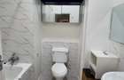 5 Bed House with En Suite at Lavington - 14