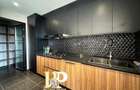 3 Bed Apartment with En Suite in Brookside - 6