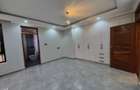 5 Bed House with En Suite in Runda - 8
