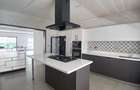 3 Bed Apartment with En Suite at Riverside Drive - 3