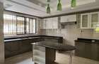 5 Bed Townhouse with En Suite in Lavington - 6