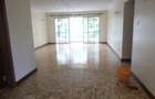 3 Bed Apartment with En Suite at Kilimani - 19