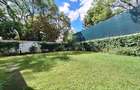 5 Bed Townhouse with En Suite in Lavington - 3