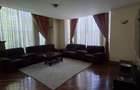 5 Bed Townhouse with En Suite in Lavington - 6