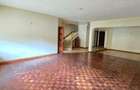 5 Bed Townhouse with En Suite in Lavington - 10
