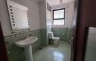 4 Bed Apartment with En Suite at Brookside Drive - 16