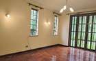 4 Bed Townhouse with En Suite in Rosslyn - 8