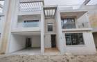 6 Bed Villa with En Suite in Lavington - 11