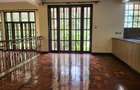 5 Bed Villa with En Suite at Lonetree - 3