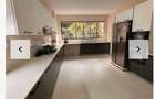 5 Bed Apartment with En Suite in Parklands - 8