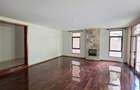5 Bed Townhouse with En Suite at Lavington Green - 7