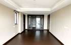 4 Bed Apartment with En Suite at Valley Arcade - 2