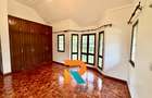 5 Bed Townhouse with En Suite in Rosslyn - 14